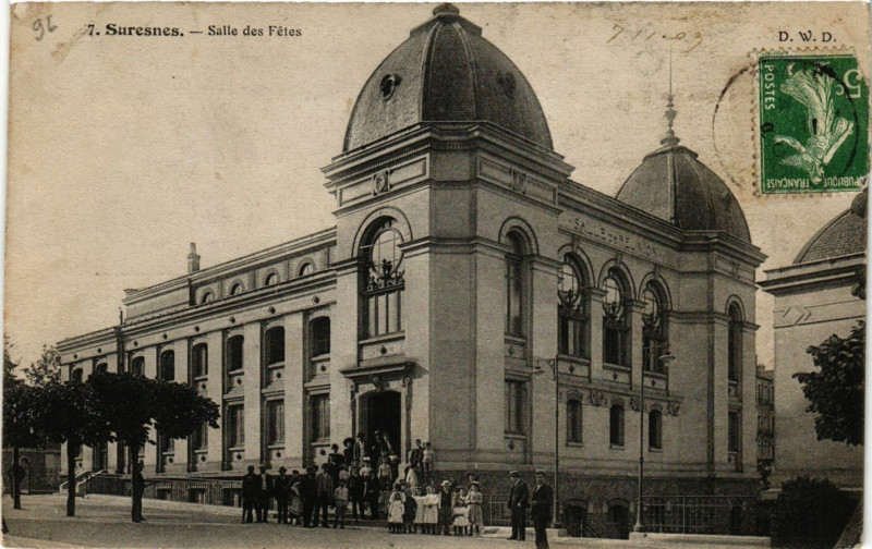 Carte postale ancienne Suresnes - Salle des Fetes à Suresnes