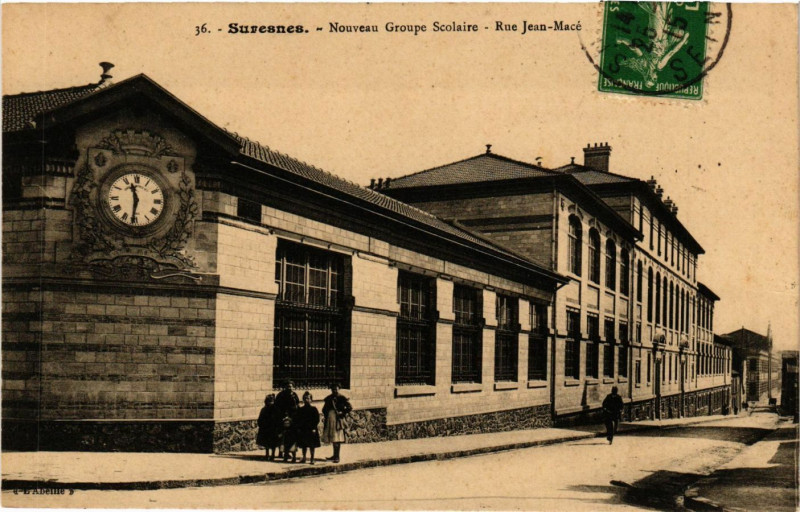 Carte postale ancienne Suresnes - Nouveau Groupe Scloaire à Suresnes