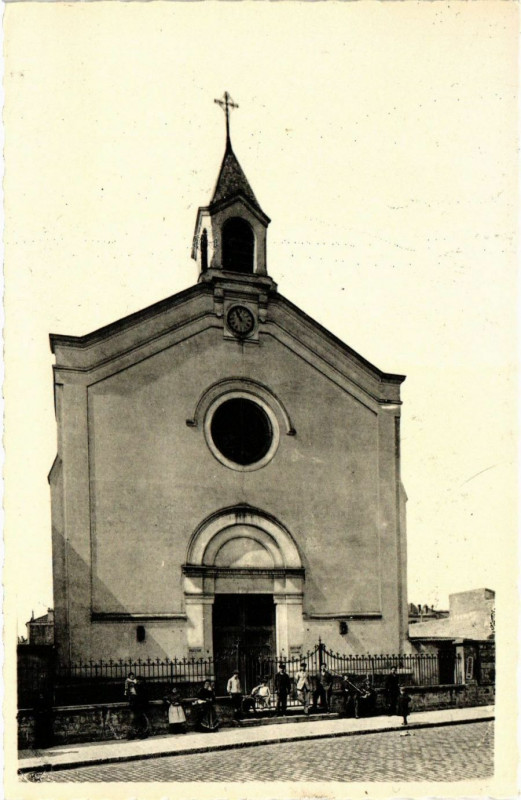 Carte postale ancienne Malakoff-la-Tour - L'Eglise à Malakoff