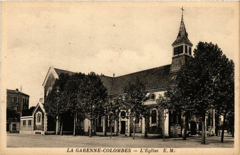 Carte postale ancienne La Garenne-Colombes - L'Eglise à La Garenne-Colombes