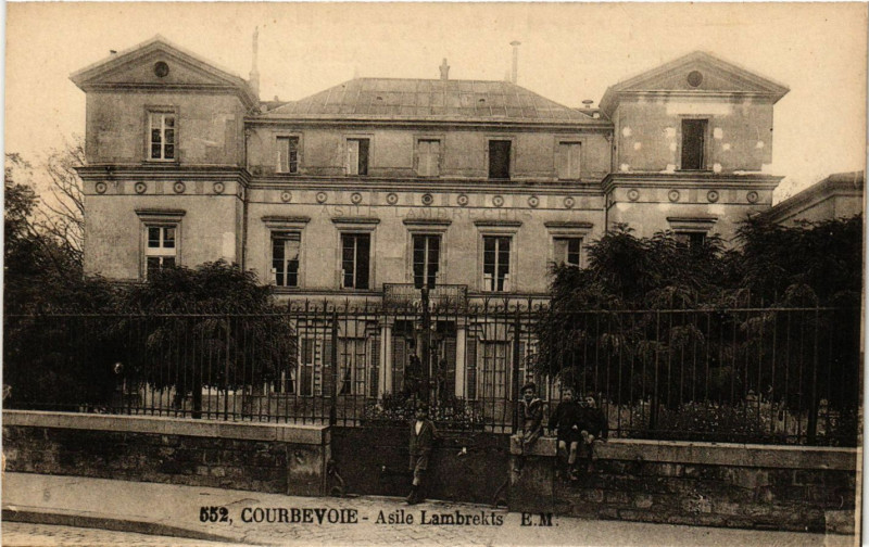 Carte postale ancienne Courbevoie - Asile Lambrekts à Courbevoie