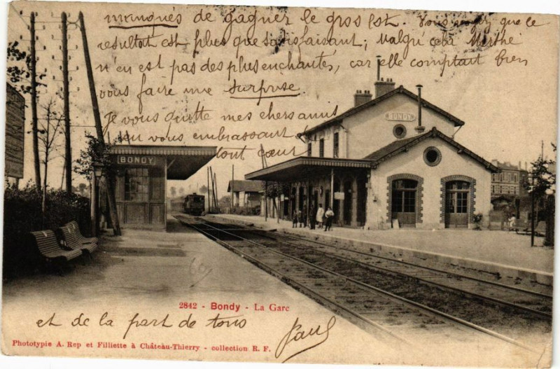 Carte postale ancienne Bondy - La Gare