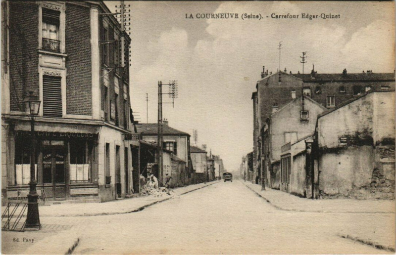 Carte postale ancienne La Courneuve - Carrefour Edgar Quinet à La Courneuve