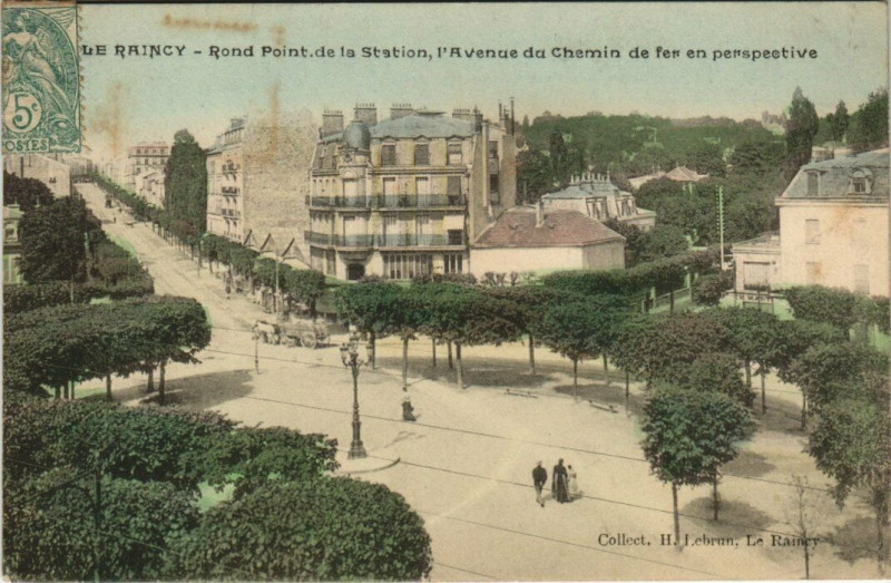 Carte postale ancienne Raincy - Rond Point de la Station