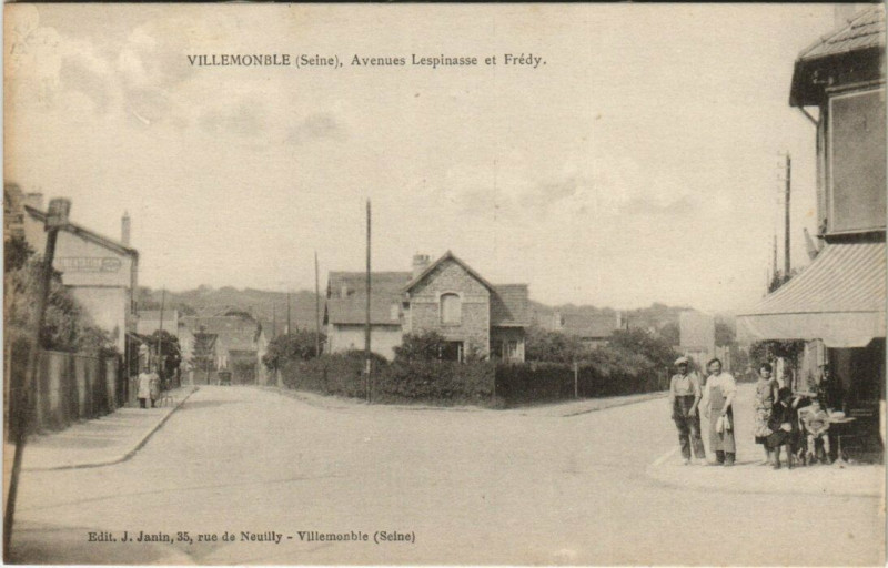 Carte postale ancienne Villemomble - Avenues Lespinasse et Fredy à Villemomble