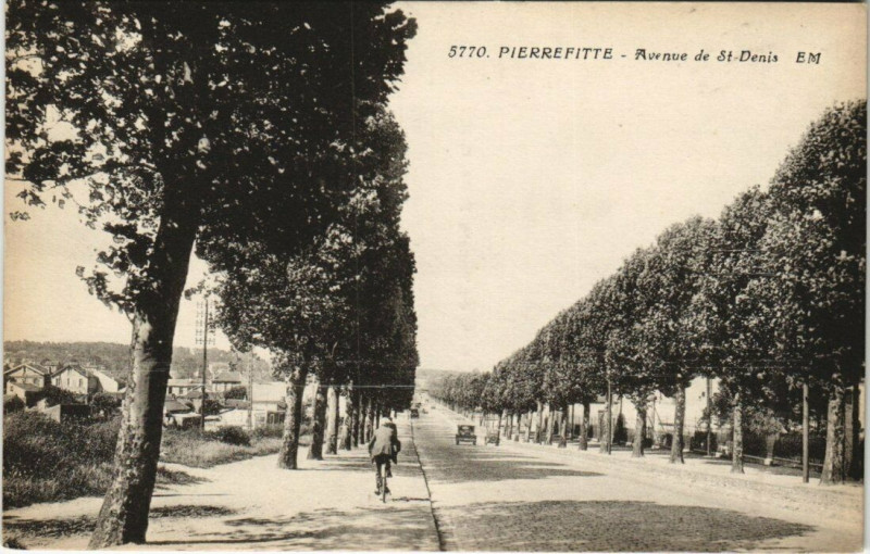 Carte postale ancienne Pierrefitte - Avenue de Saint-Denis à Saint-Denis