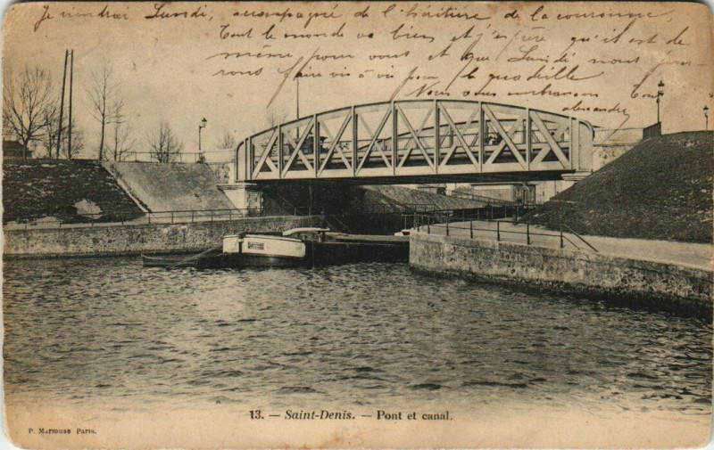 Carte postale ancienne Saint-Denis - Pont et canal à Saint-Denis