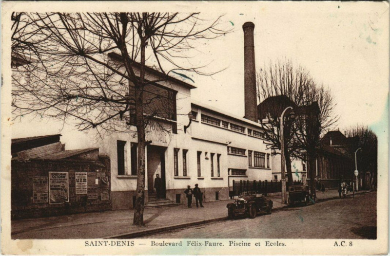 Carte postale ancienne Saint-Denis - Boulevard Felix-Faur, Piscine et Ecoles à Saint-Denis