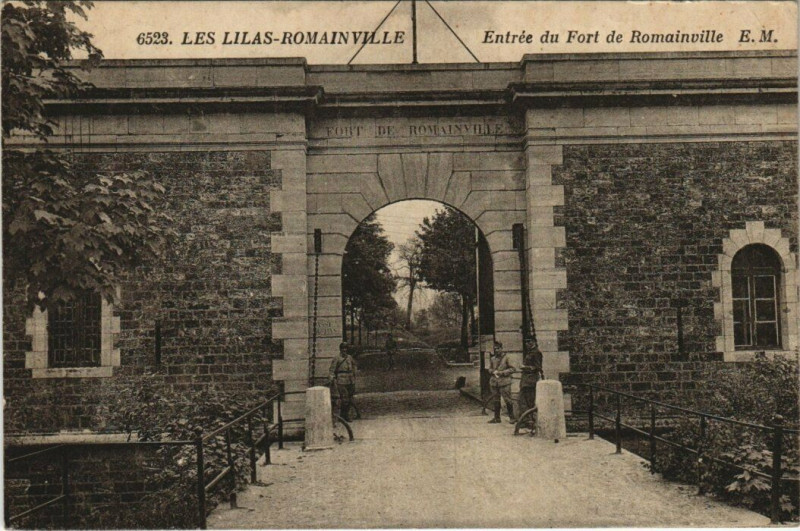 Carte postale ancienne Les Lilas-Romainville - Entree du Fort de Romainville à Romainville
