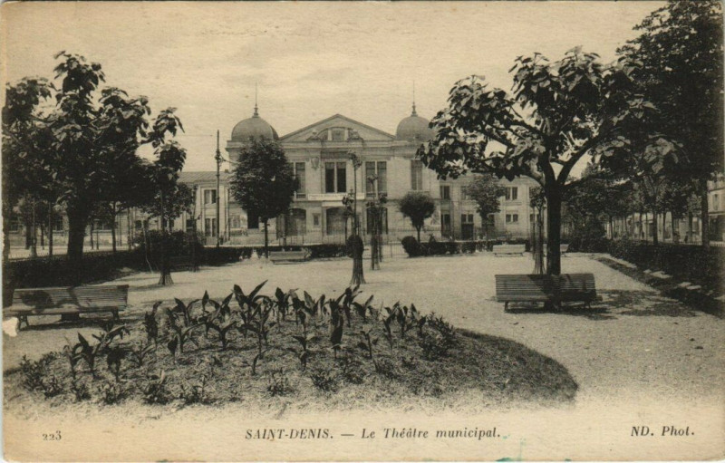 Carte postale ancienne Saint-Denis - Le Theatre municipal à Saint-Denis