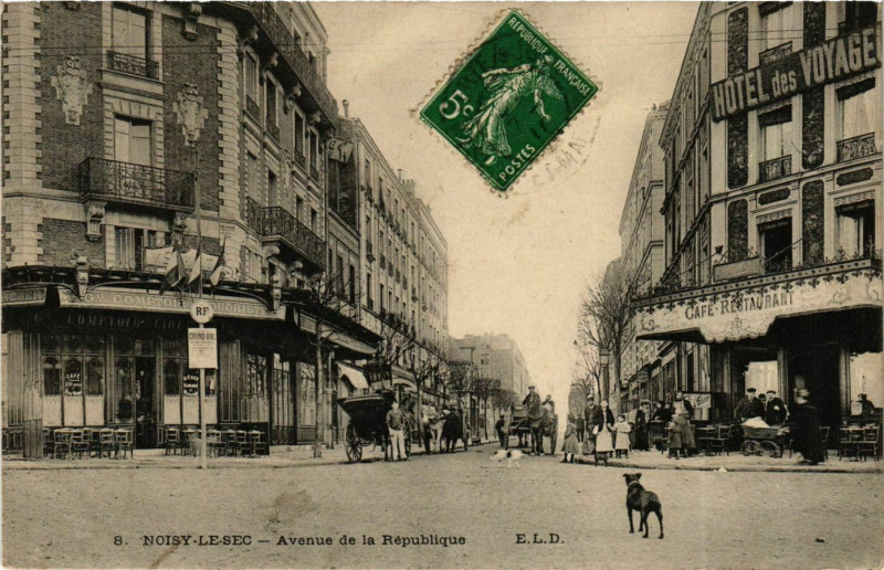 Carte postale ancienne Noisy-le-Sec Avenue de la République à Noisy-le-Sec