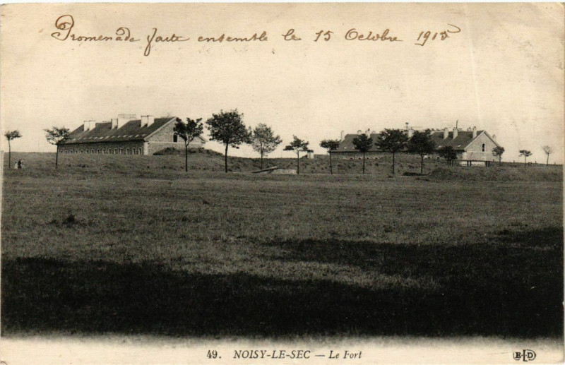 Carte postale ancienne Noisy-le-Sec Le Fort à Noisy-le-Sec