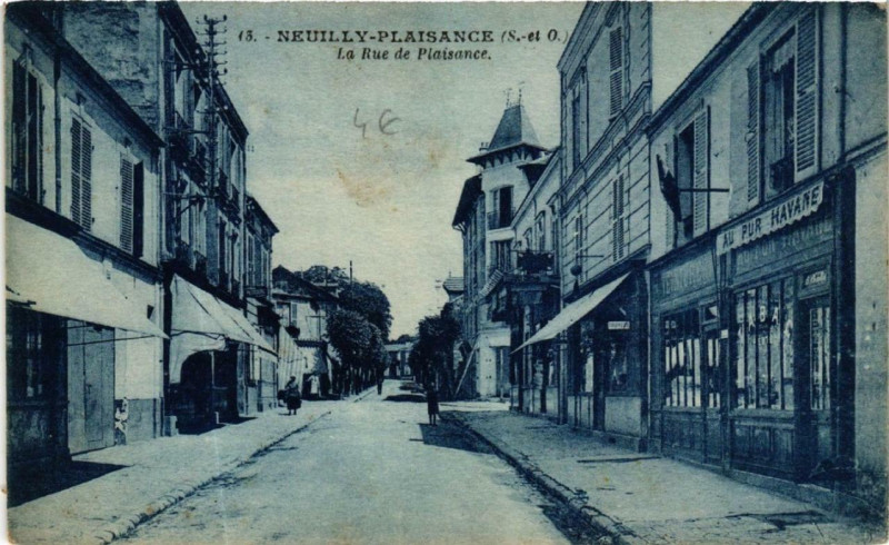 Carte postale ancienne Neuilly-Plaisance La Rue de Plaisance à Neuilly-Plaisance