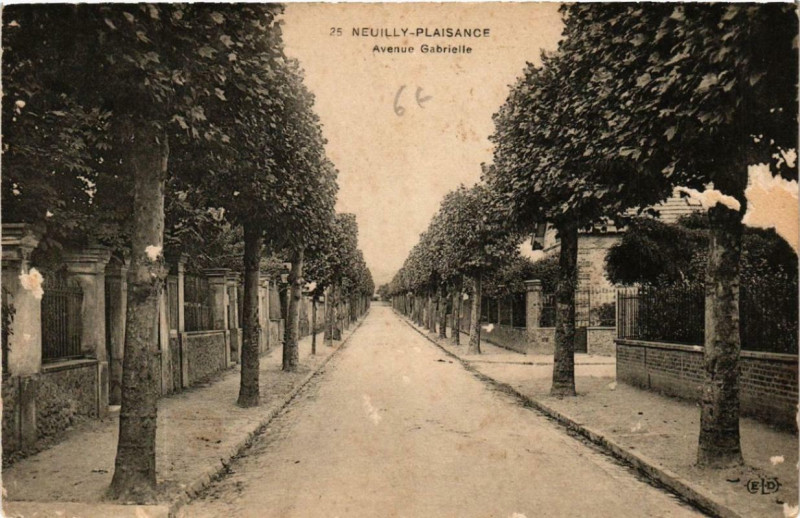 Carte postale ancienne Neuilly-Plaisance Avenue Gabrielle à Neuilly-Plaisance
