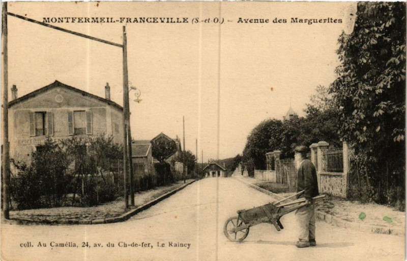 Carte postale ancienne Montfermeil Franceville Avenue des Marguerites à Montfermeil