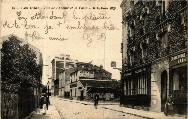 Carte postale ancienne Les Lilas Rue de l'Avenir et la Poste aux Lilas