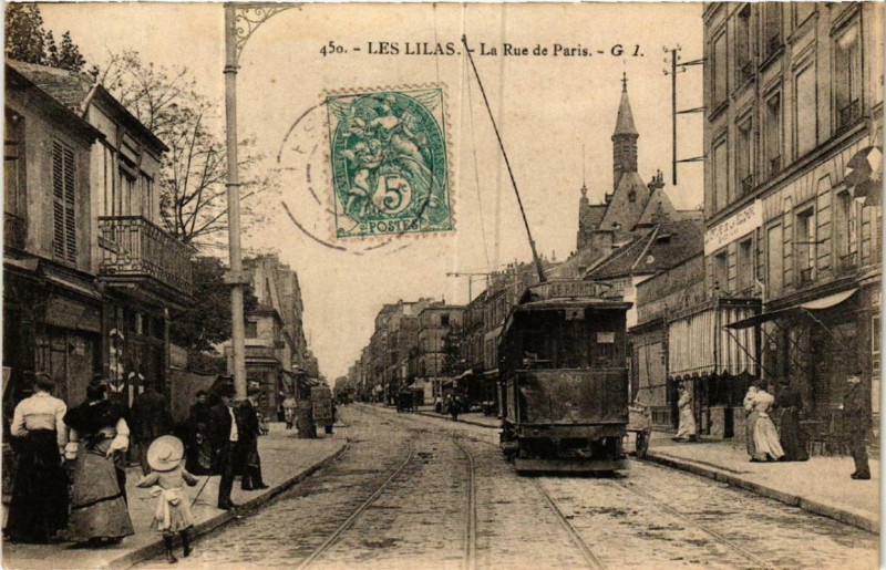 Carte postale ancienne Les Lilas La Rue de Paris aux Lilas