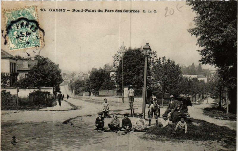 Carte postale ancienne Gagny Rond-Point du Parc des Sources à Gagny