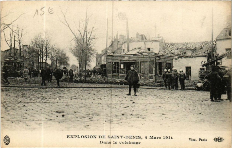 Carte postale ancienne Explosion DeSaint-Denis 1916 Dans Le Voisinage à Saint-Denis