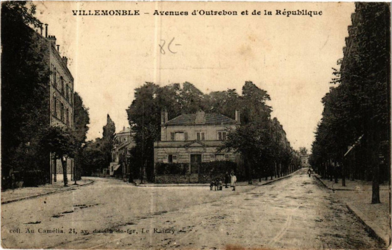 Carte postale ancienne Villemomble Avenue d'Outrebon et de la Republique à Villemomble