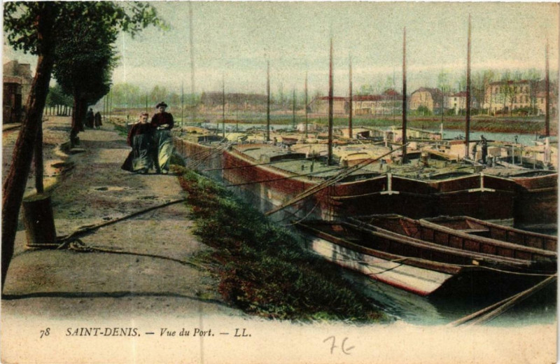 Carte postale ancienne Saint-Denis Vue du Port à Saint-Denis
