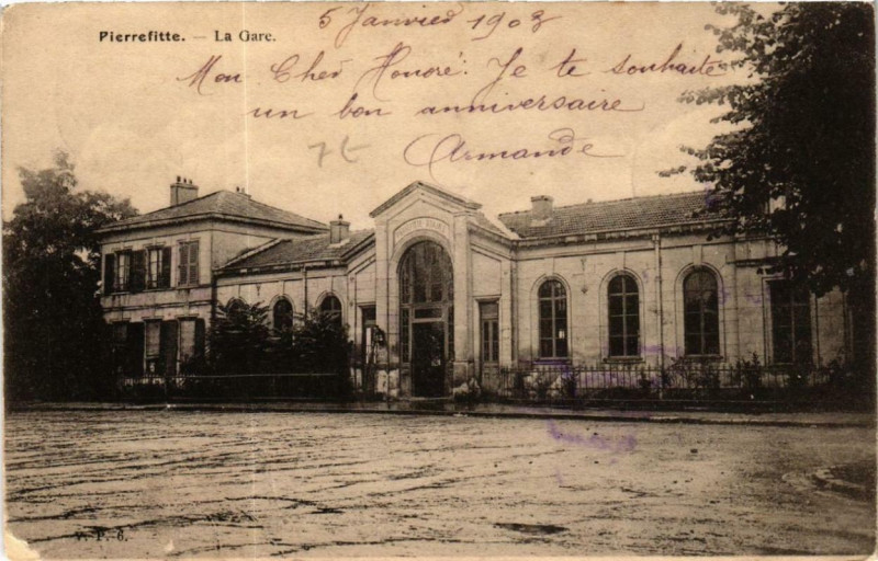 Carte postale ancienne Pierrefitte La Gare