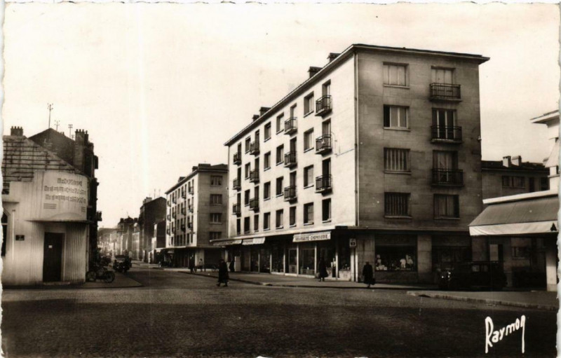 Carte postale ancienne Noisy-le-Sec L'Avenue Jean-Jaures à Noisy-le-Sec