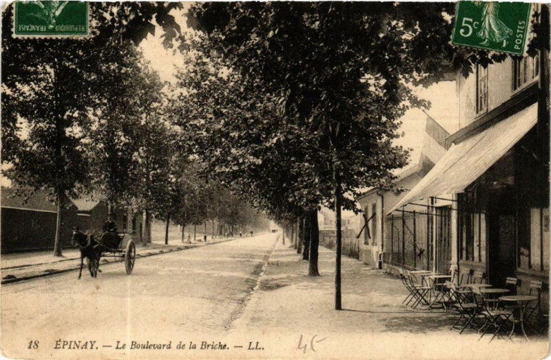 Carte postale ancienne Epinay Le Boulevard de la Briche