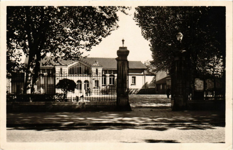 Carte postale ancienne Pantin - La Salle des Fétes à Pantin