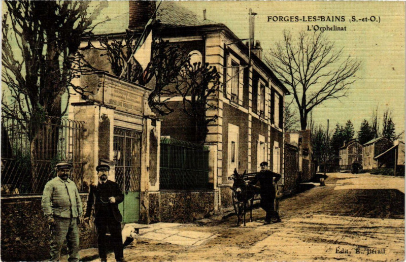 Carte postale ancienne Forges-les-Bains L'Orphelinat à Forges-les-Bains