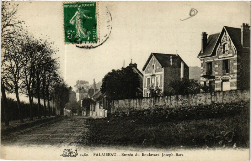 Carte postale ancienne Palaiseau - Entrée du Boulevard Joseph-Bara à Palaiseau