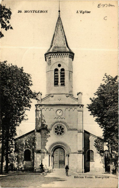 Carte postale ancienne Montgeron - L'Eglise à Montgeron