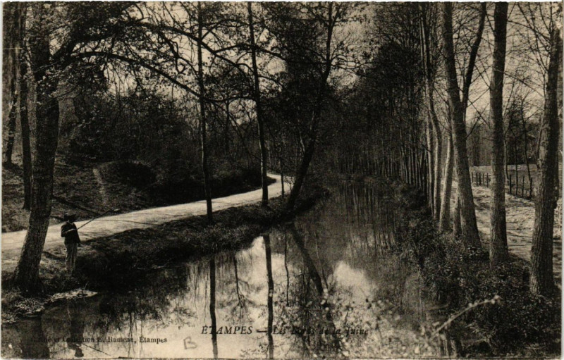 Carte postale ancienne Etampes - Etampes - Les Bords de la Juine à Étampes