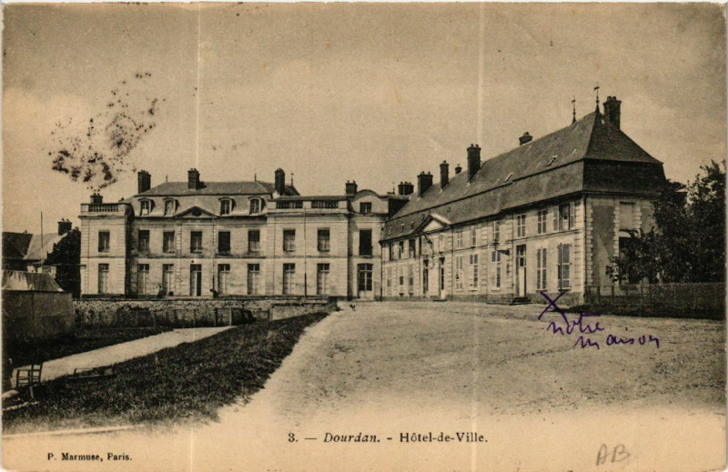 Carte postale ancienne Dourdan - Hotel-de-Ville à Dourdan