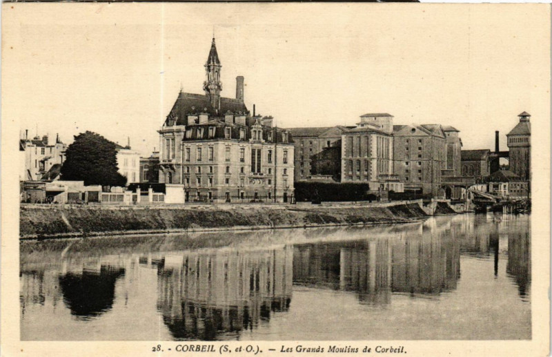 Carte postale ancienne Corbeil - Les Grands Moulins de Corbeil