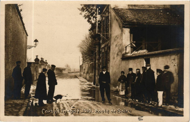 Carte postale ancienne Corbeil - Corbeil inondé - 1910 - Route de Soisy