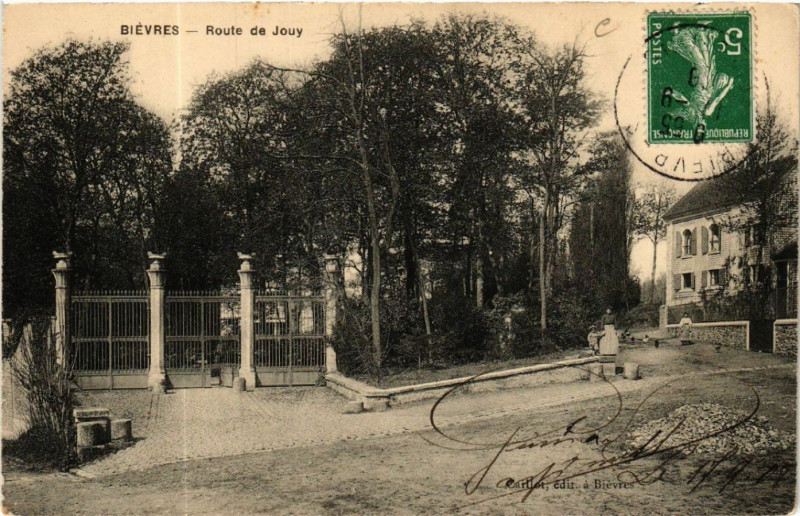 Carte postale ancienne Bievres - Biévres - Route de Jouy à Bièvres