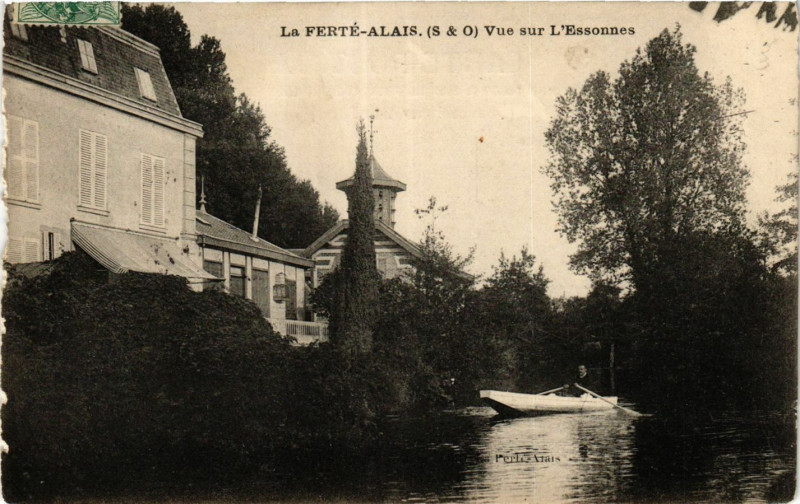 Carte postale ancienne La Ferte-Alais - La Ferté-Alais - Vue sur L'Essonnes à La Ferté-Alais