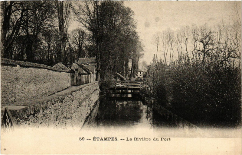 Carte postale ancienne Etampes - Etampes - La Riviere du Port à Étampes