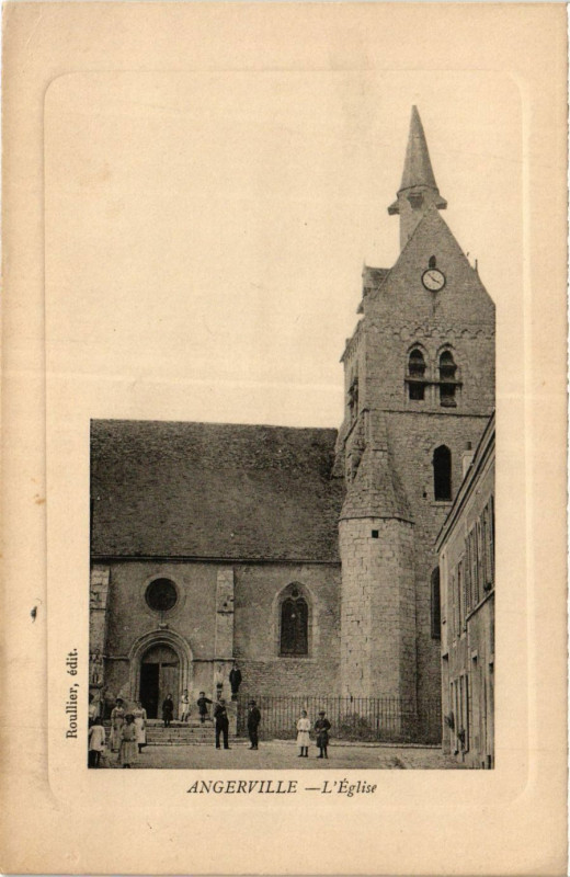 Carte postale ancienne Angerville - L'Eglise à Angerville