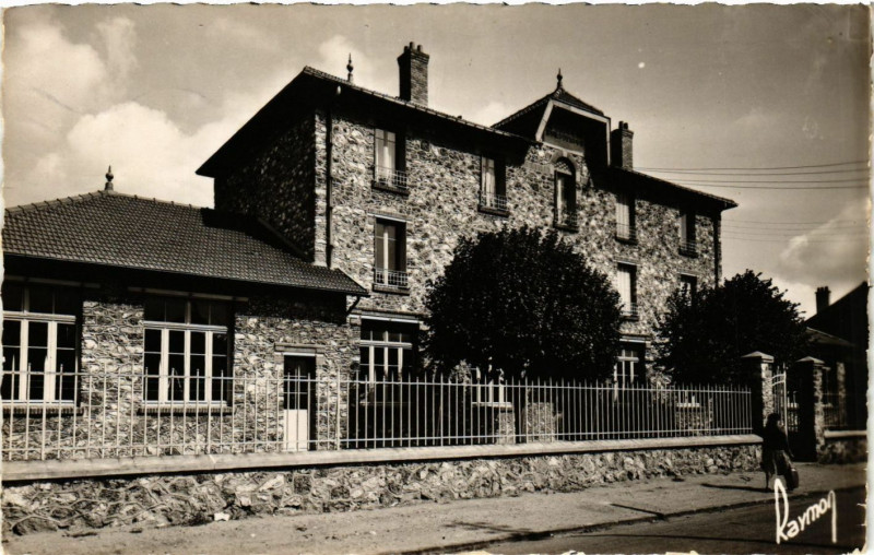 Carte postale ancienne Vigneux - Ecole des garcons - 1988