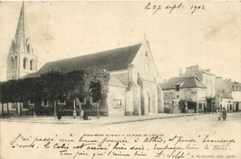 Carte postale ancienne Athis Mons-La Place de L'Eglise à Athis-Mons