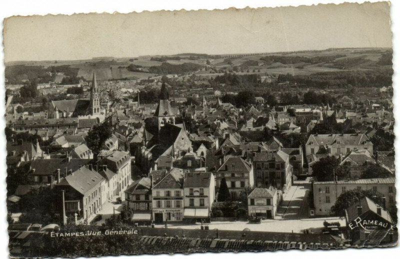 Carte postale ancienne Etampes vue générale à Étampes