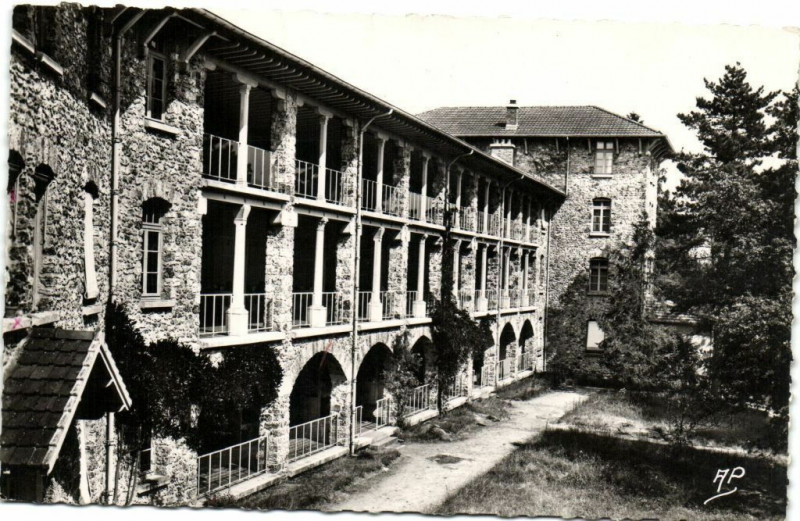 Carte postale ancienne Bligny-Galeries à Igny