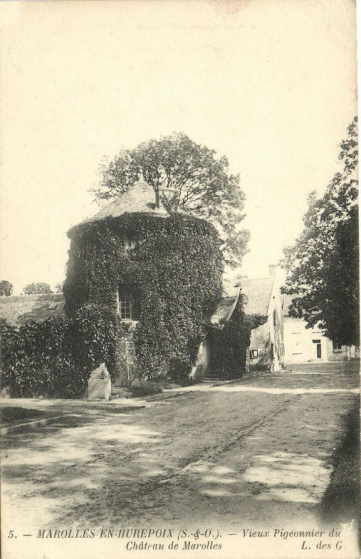 Carte postale ancienne Marolles En Hurepoix-Vieux Pigeonnier du Cháteau de Marolles à Marolles-en-Hurepoix