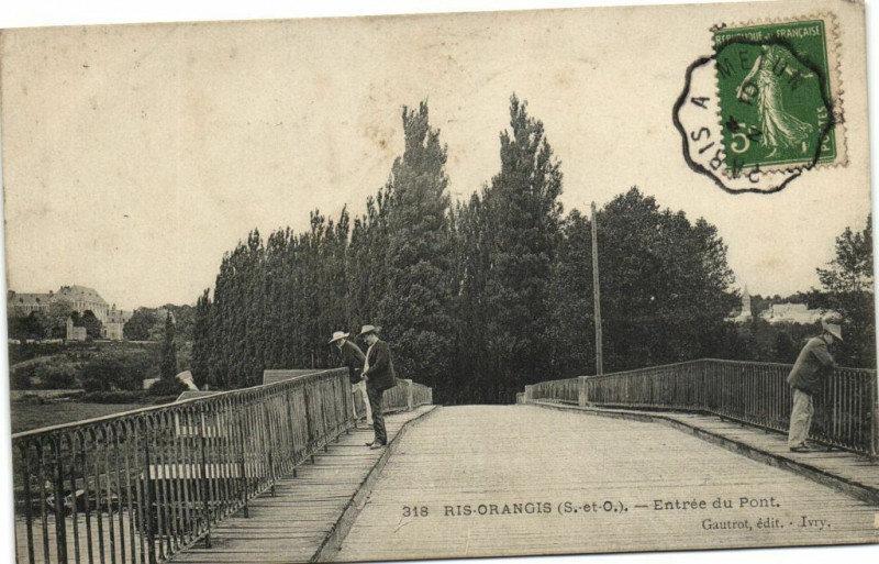 Carte postale ancienne Ris Orangis-Entrée du Pont à Ris-Orangis
