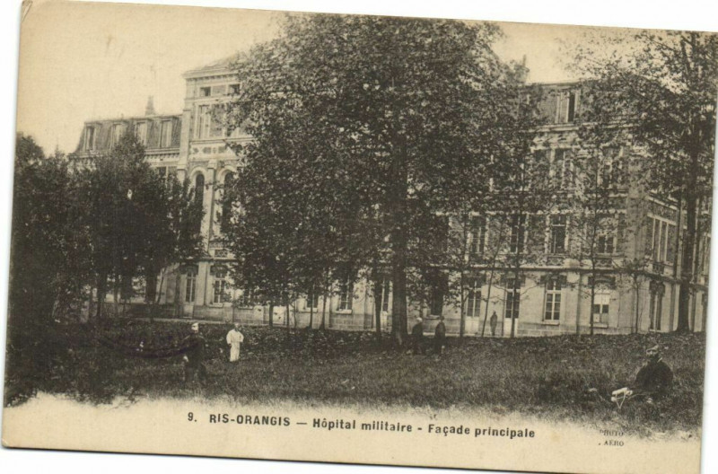Carte postale ancienne Ris Orangis-Hópital militaire-Facade principale à Ris-Orangis