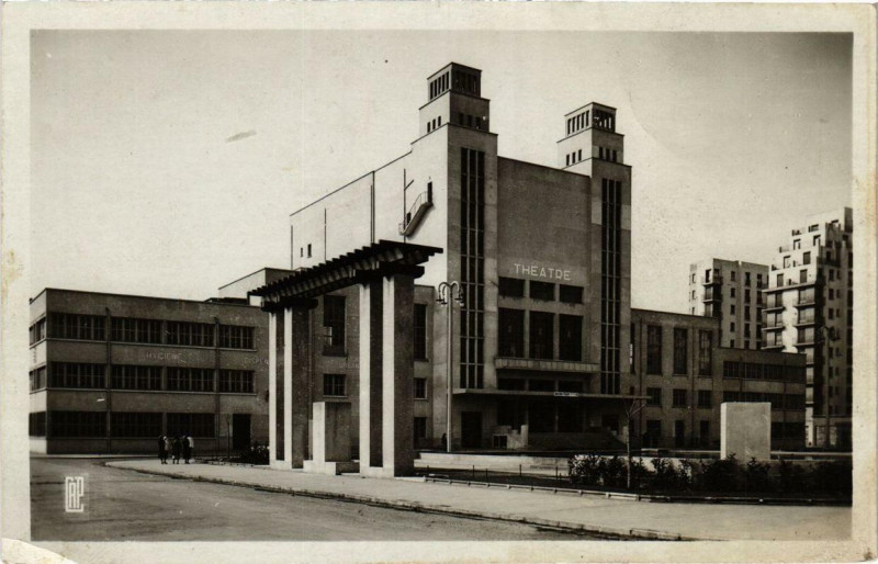 Carte postale ancienne Villeurbanne Le Théatre à Villeurbanne