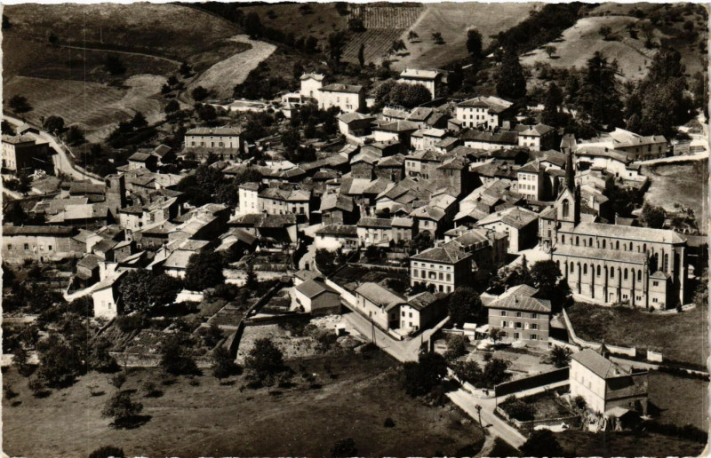 Carte postale ancienne Savigny - Vue générale Aérienne à Savigny