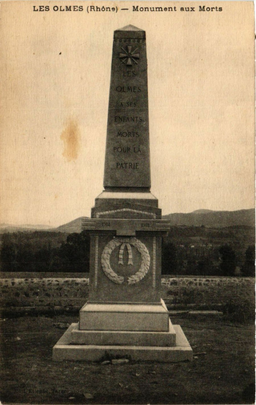 Carte postale ancienne Les Olmes - Monument aux Morts